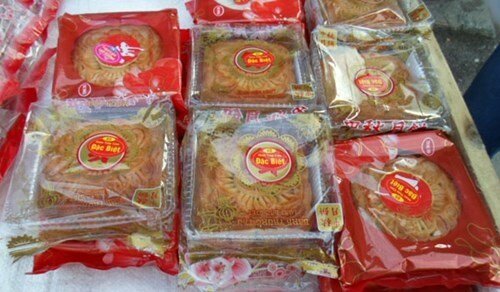 Bánh trung thu giả